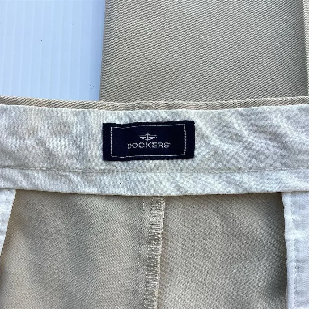 Dockers Men's Relaxed Fit Dress‎ Pants Sage Green 38x32 Flat Front